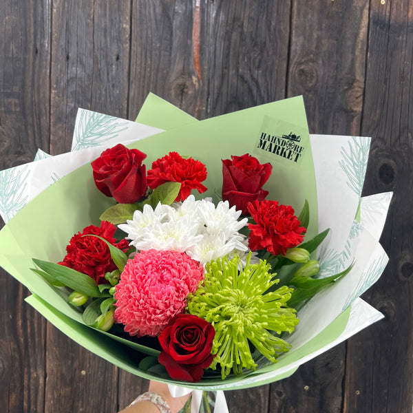 .Prancer Christmas Bouquet